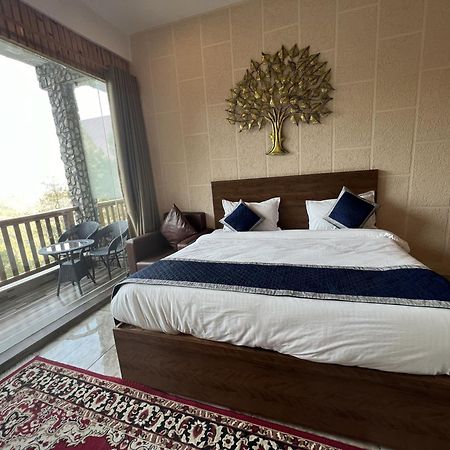 The Himalayan Heights Satya'S Kasardevi Hotell Almora Exteriör bild