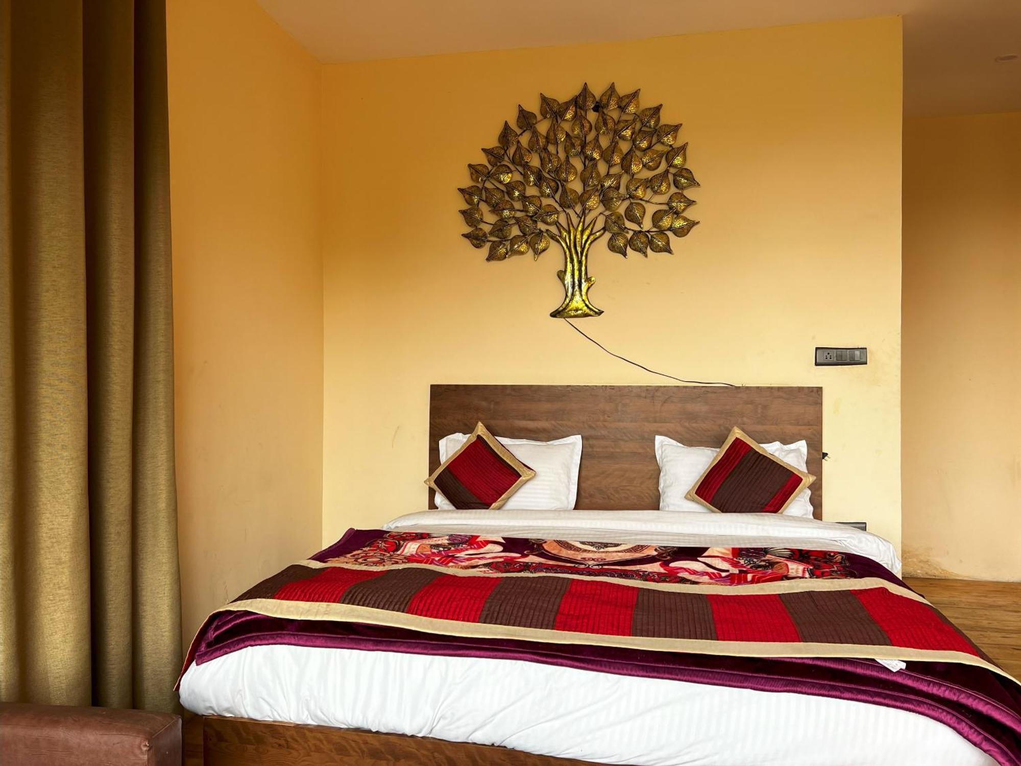 The Himalayan Heights Satya'S Kasardevi Hotell Almora Exteriör bild